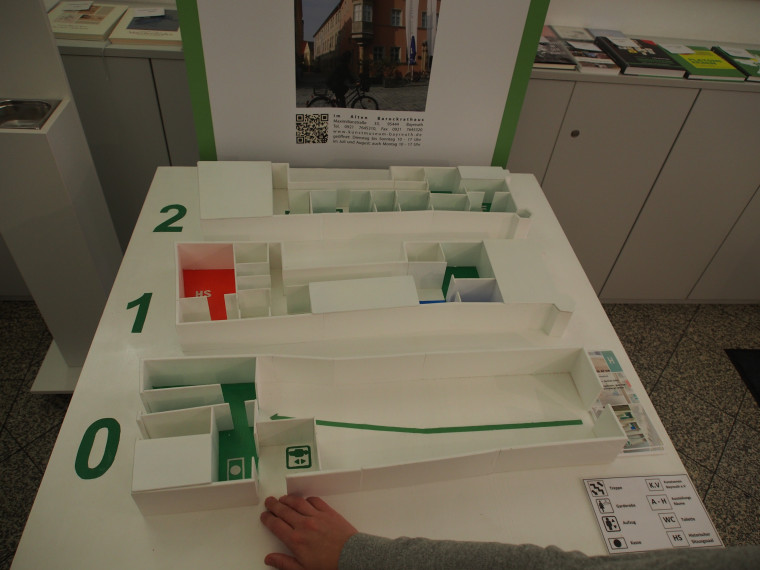 Ein tastbares Modell der drei Stockwerke des Museums.